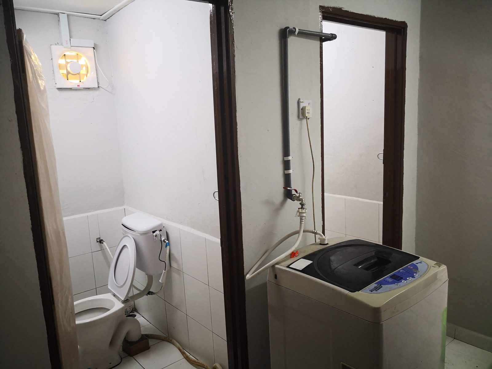 Bilik air di House 151, bilik sewa Senai