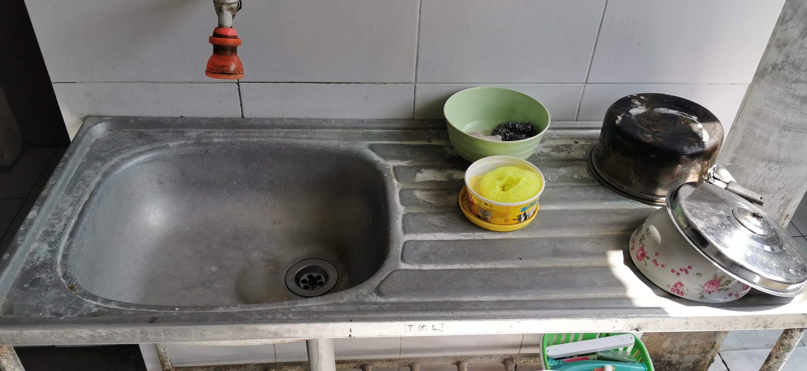 Sinki di House 16, bilik sewa Senai