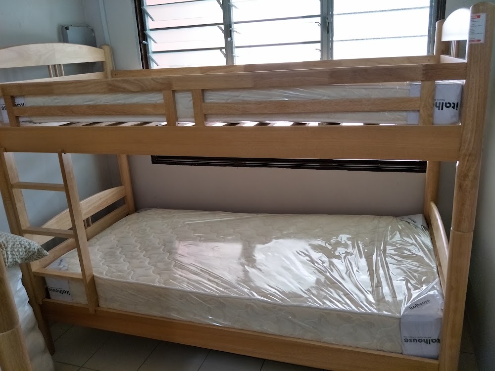 Bunk bed with new mattress — House 175, bilik sewa pekerja di Taman Senai Baru, Senai